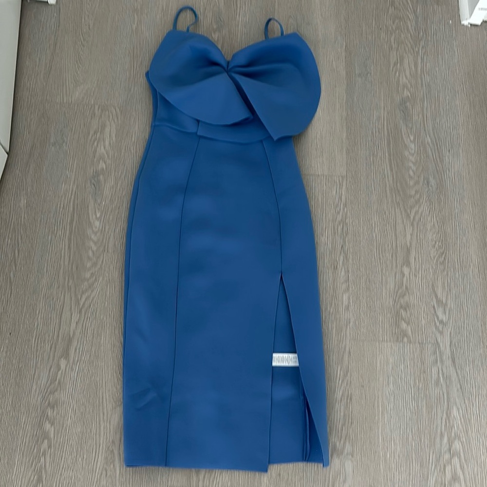 Modi asos design brand blue midi party dress. Size 6